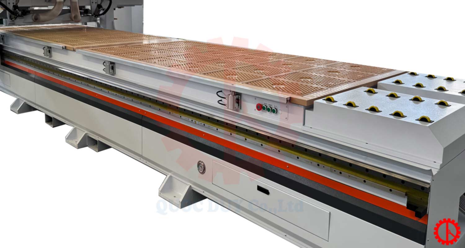 ban-lam-viec--may-phay-cnc-router-4-dau-doc-lap-thay-dao-tu-dong-ban-kep ban lam viec may phay cnc router 4 dau doc lap thay dao tu dong ban kep