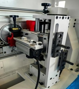 Cụm phay máy cắt dán xén cạnh tự động - dán laser