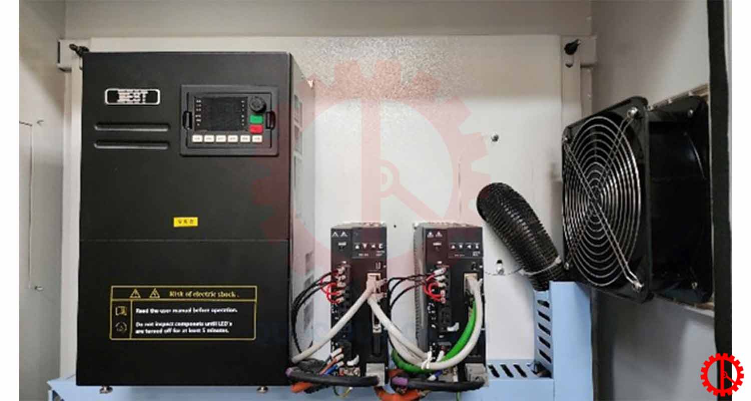 driver-servo-new-1 driver servo máy tiện CNC 16 đầu dao 4 phôi 2 bàn