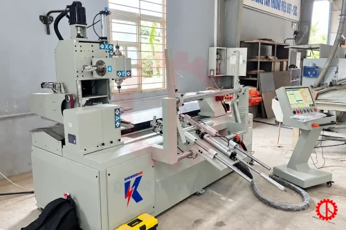 MÁY PHAY TIỆN CNC 5 TRỤC CẤP PHÔI TỰ ĐỘNG - KW 1215XJ / KW 1515XJ máy phay tiện 5 trục chà nhám cấp phôi tự động tại xưởng khách hàng