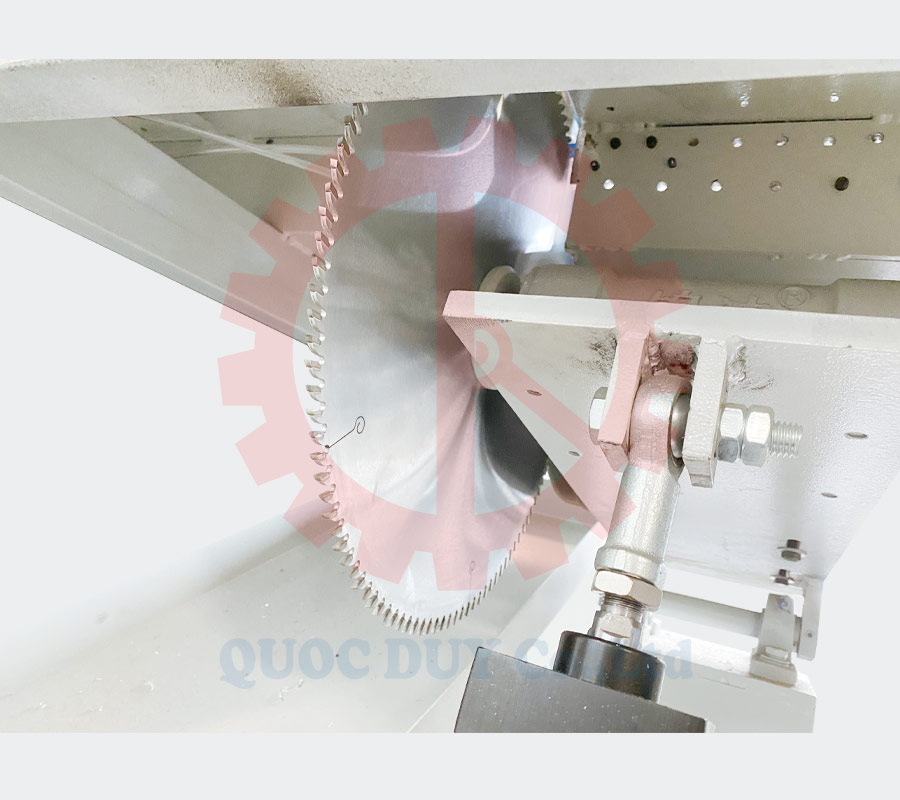 Lưỡi cưa máy cắt khoan bọ thẳng CNC cấp phôi tự động - REC 400 | Quốc Duy