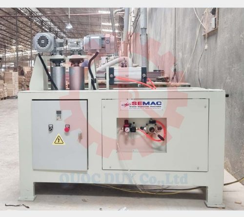 Giao máy cho khách hàng tại Đồng Nai