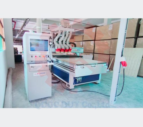 Giao máy CNC Router 4 đầu 2 bàn tại Bình Dương