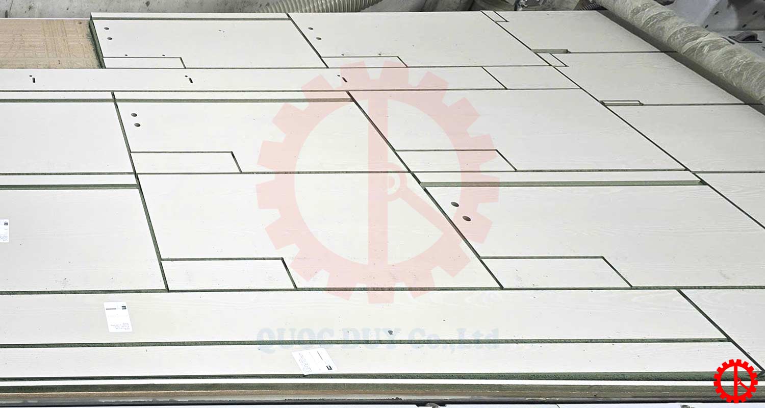 san-pham-may-cnc-nesting-tich-hop-dan-nhan-khoan-cat Sản phẩm