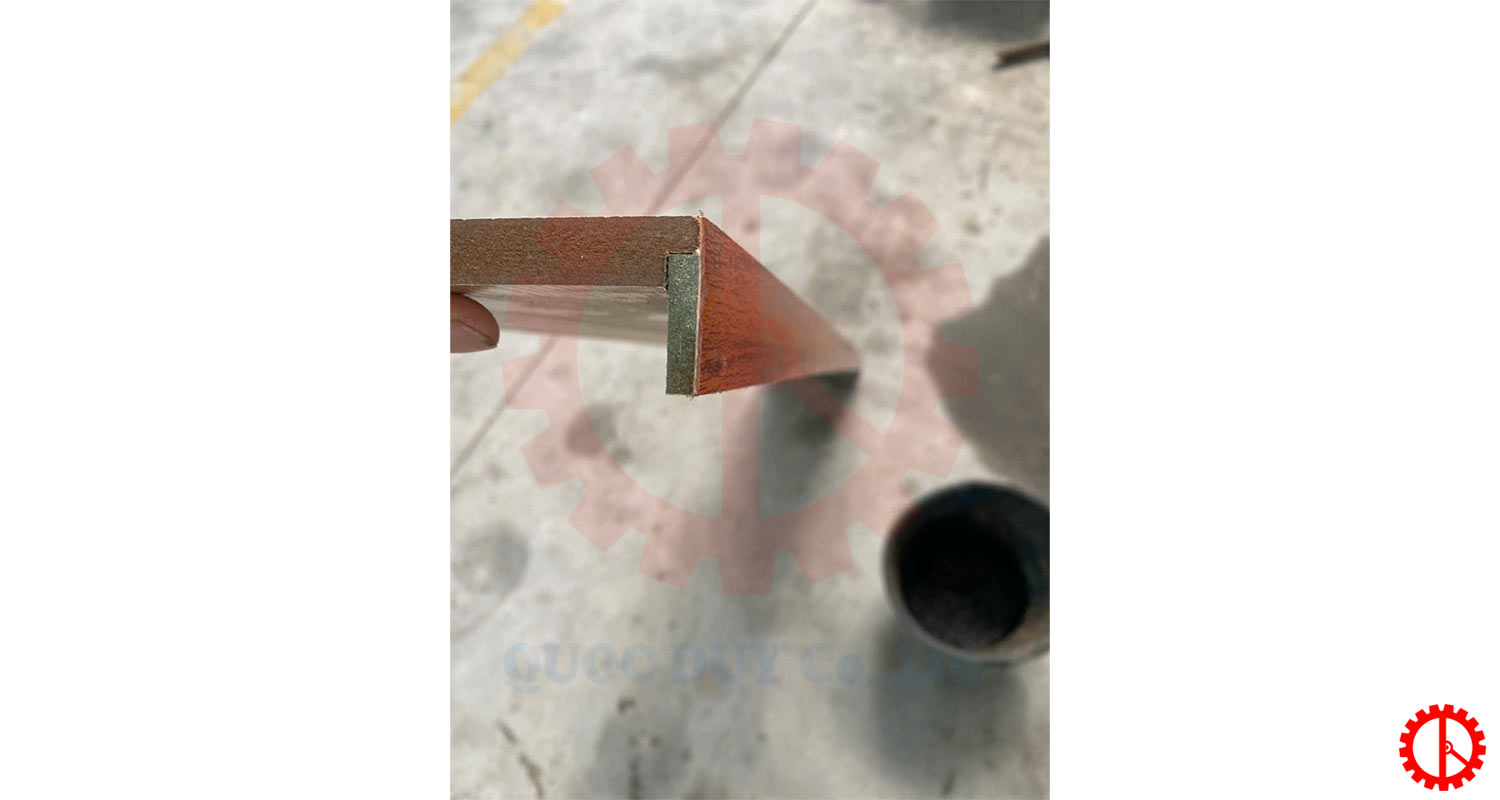 san-pham-may-dan-nep-l-keo-pur Sản phẩm máy dán nẹp L keo pur