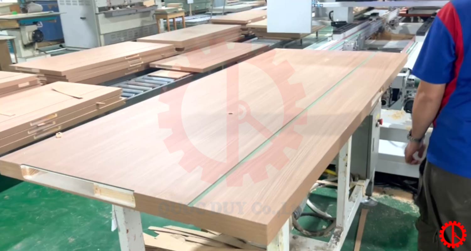 san-pham-may-khoan-ban-le-o-khoa-cua-cat-4-bien Sản phẩm máy khoan bản lề ổ khóa cửa cắt 4 biên