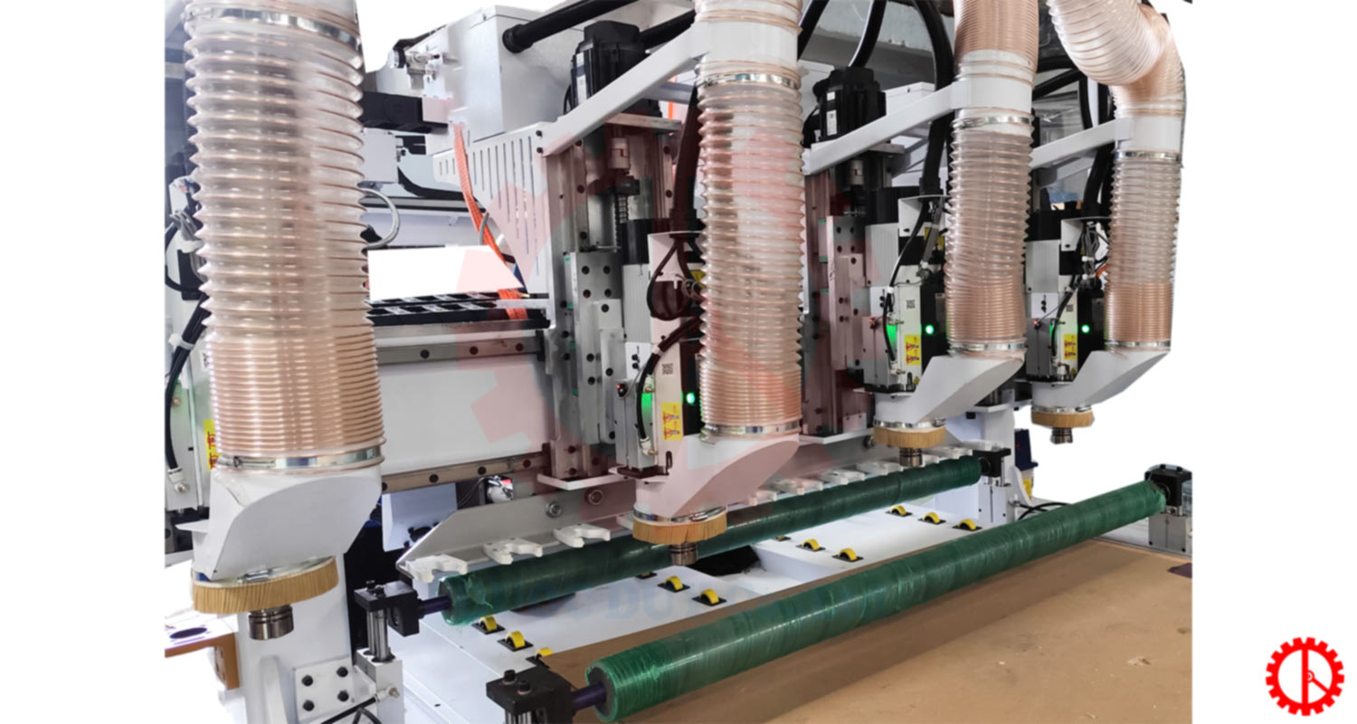 truc-chinh-may-phay-cnc-router-4-dau-doc-lap-thay-dao-tu-dong-ban-kep truc chinh may phay cnc router 4 dau doc lap thay dao tu dong ban kep