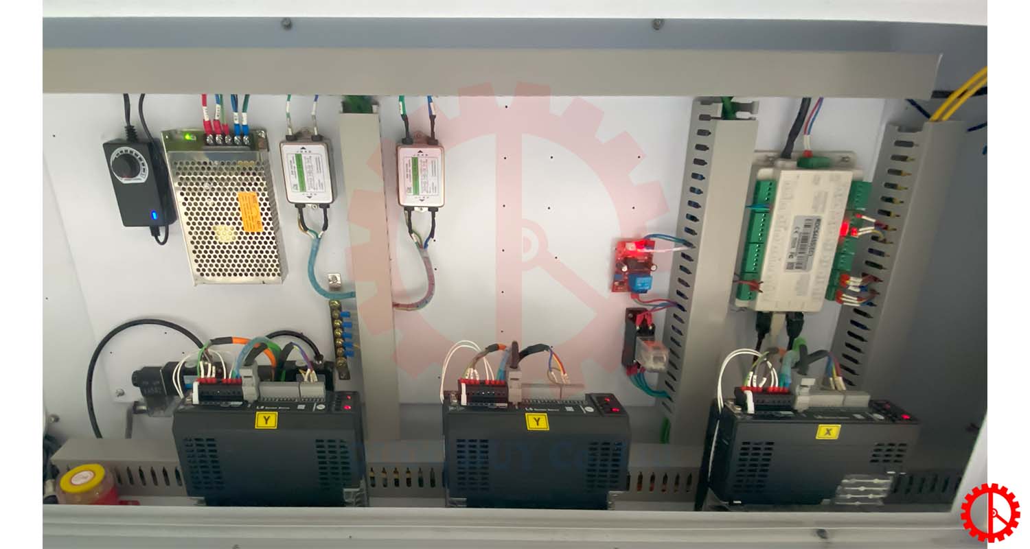 tu-dien-dieu-khien-may-laser-co2-cnc tủ điện điều khiển máy laser co2 cnc